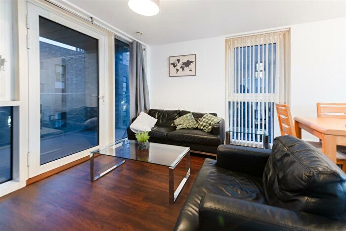 2 Bedroom Apartment To Rent In Naomi Street, London, SE8