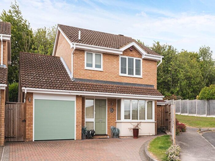 3 Bedroom Detached House For Sale In Foxglove Bank, Royston, SG8