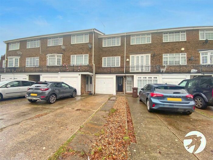 3 Bedroom Terraced House To Rent In Tilbury Road, Rainham, Gillingham, Kent, ME8