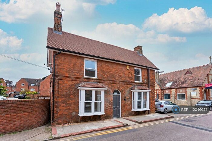 1 Bedroom Flat To Rent In Ferrars Road, Huntingdon, PE29