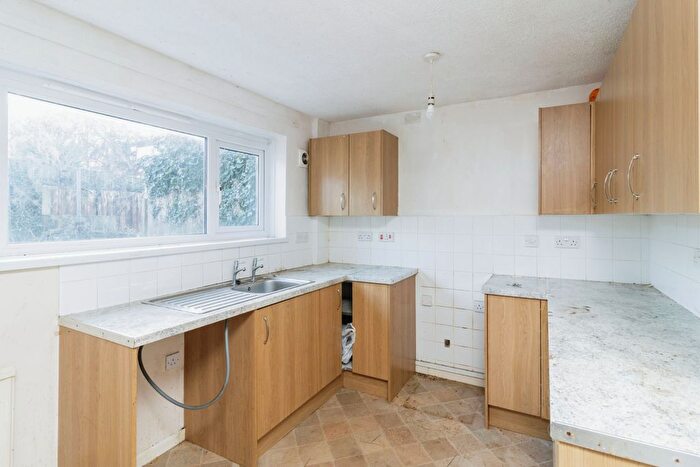 2 Bedroom Terraced House For Sale In Parkfield Close, Totnes, Devon, TQ9