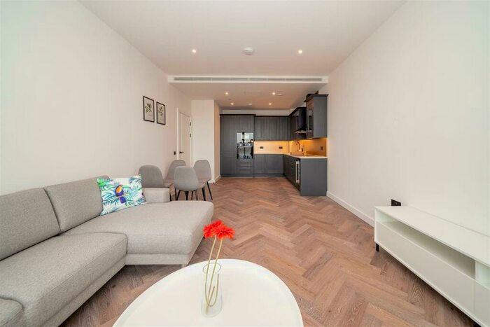 2 Bedroom Apartment To Rent In Merino Gardens, London, E1W