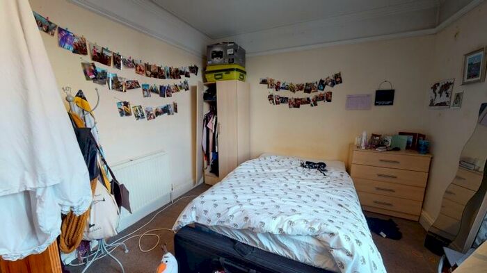 4 Bedroom Terraced House To Rent In Headingley Mount, Headingley, Leeds, LS6