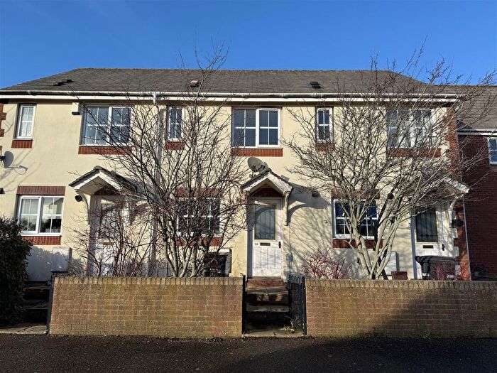 2 Bedroom Terraced House To Rent In Standfast Place, Taunton, TA2