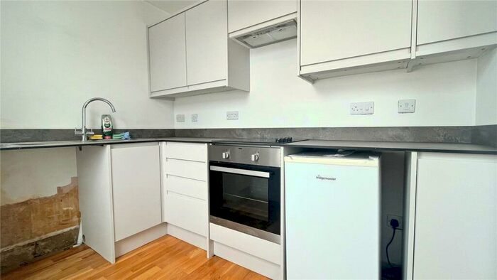 Flat To Rent In Westbourne Street, Hove, BN3