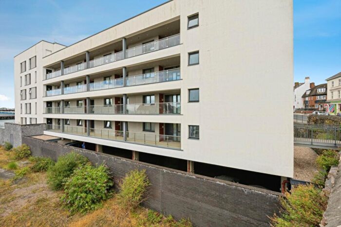 2 Bedroom Flat For Sale In Kingdom Street, Plymouth, Devon, PL1