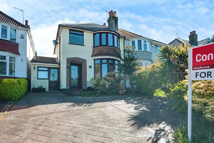 3 Bedroom Semi-Detached House For Sale In Oak Crescent, Tividale, Oldbury, B69
