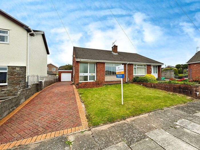 2 Bedroom Semi-Detached Bungalow For Sale In Ballas Close, North Cornelly, Bridgend, CF33