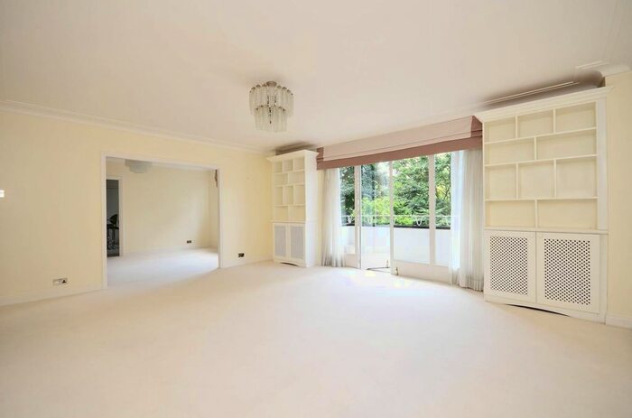 3 Bedroom Flat To Rent In Addison Road, Holland Park, London, W14