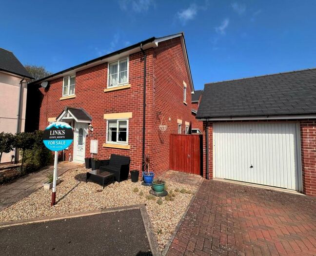 4 Bedroom Detached House For Sale In Estuary View, Exmouth, EX8
