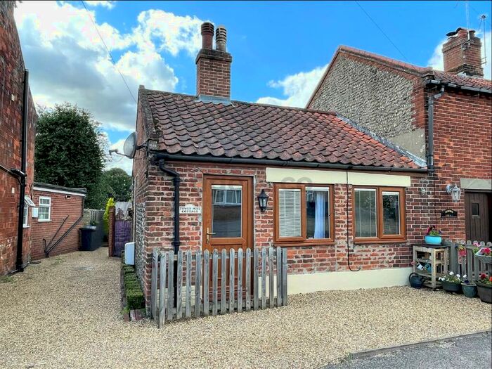1 Bedroom House For Sale In Southwold Road, Wrentham, Beccles, NR34
