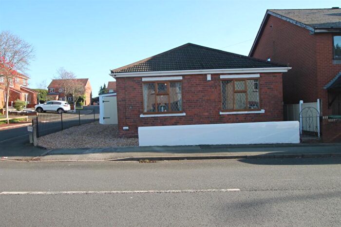 2 Bedroom Detached Bungalow For Sale In Cradley Road, Dudley, DY2