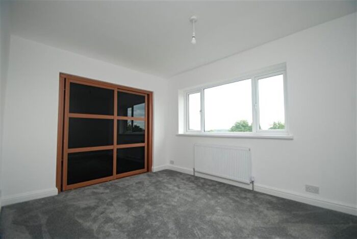 4 Bedroom Detached House To Rent In Mottram Old Road, Stalybridge, Cheshire, SK15