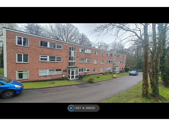 2 Bedroom Flat To Rent In Hiltingbury Court, Chandler's Ford, Eastleigh, SO53