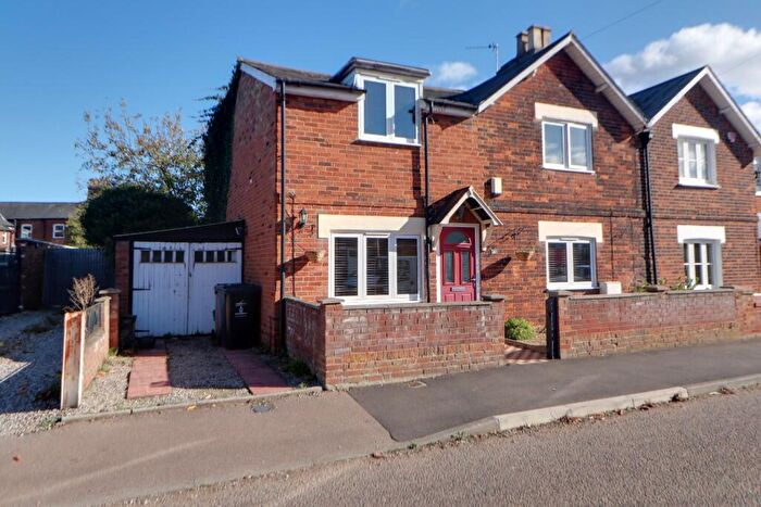 3 Bedroom End Of Terrace House To Rent In Orchard Road, Stevenage, Hertfordshire, SG1