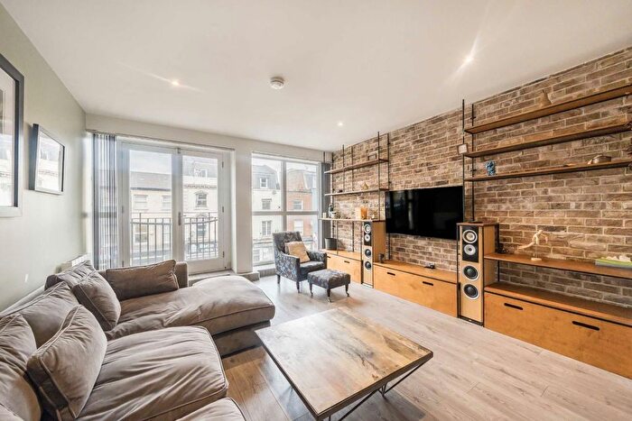 1 Bedroom Flat For Sale In Hardwicks Square, Wandsworth, SW18