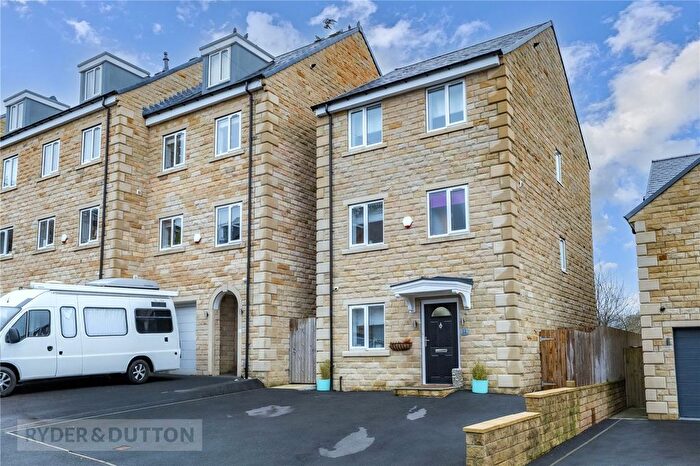 3 Bedroom Town House For Sale In Park View, Holmfield, Halifax, West Yorkshire, HX2