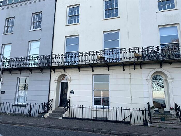 1 Bedroom Flat To Rent In The Croft, Tenby, Pembrokeshire, SA70