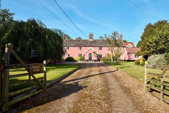 4 Bedroom Detached House For Sale In The Street, North Lopham, IP22