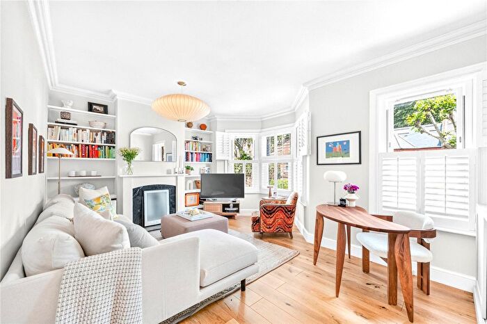 2 Bedroom Flat For Sale In Edward Road, Walthamstow, London, E17