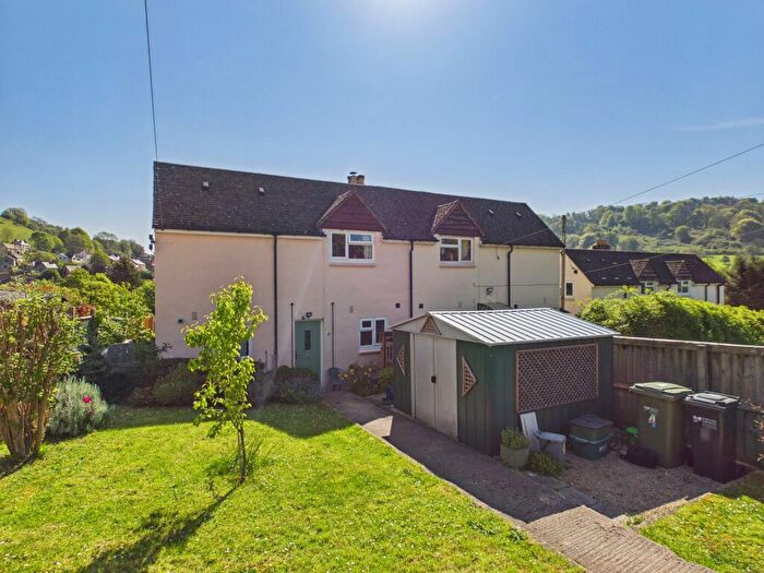 3 Bedroom Semi Detached House For Sale In Lewiston Road, Brimscombe, GL5