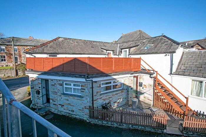 1 Bedroom Flat For Sale In Newport Square, Launceston, PL15