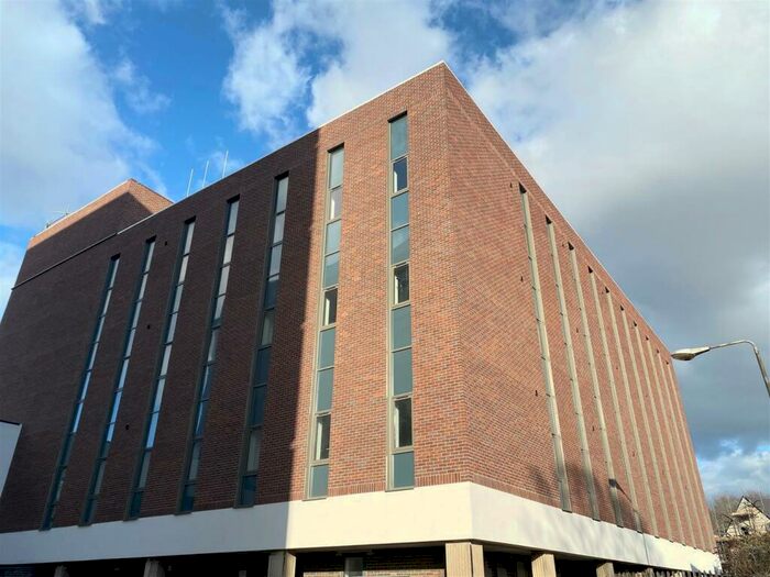 2 Bedroom Apartment To Rent In Sky Gardens, Crosby Road North, Waterloo, Liverpool, L22