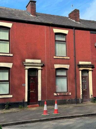 3 Bedroom Terraced House To Rent In Manchester Road, Rochdale, OL11