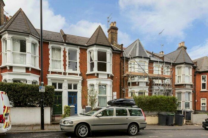 1 Bedroom Flat To Rent In Tottenham Lane, Crouch End / Hornsey, N8