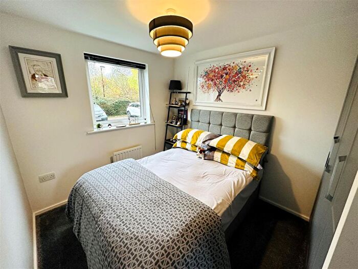 1 Bedroom Flat For Sale In Clog Mill Gardens, Selby, YO8