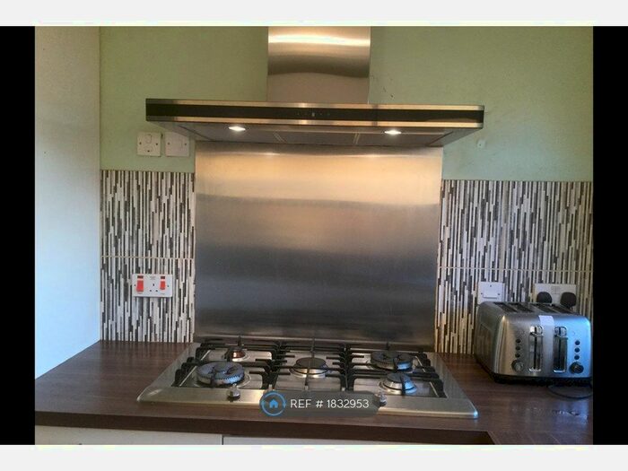 3 Bedroom Terraced House To Rent In Kimptons Mead, Potters Bar, EN6