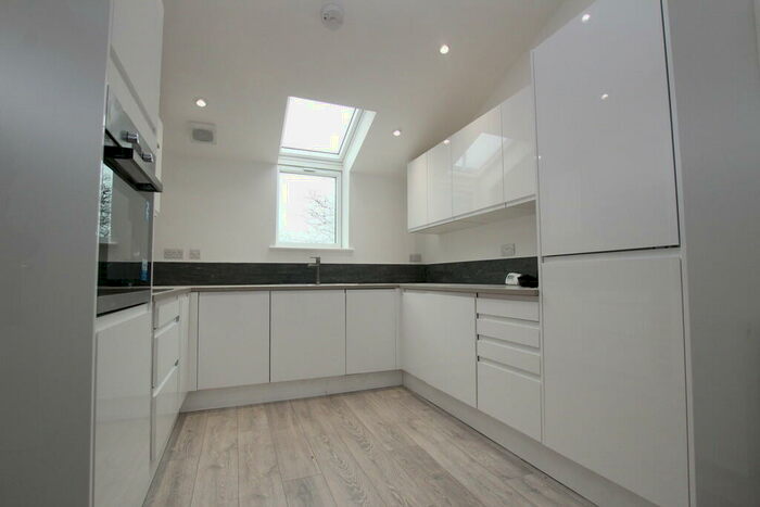 2 Bedroom Apartment To Rent In The Gallery, West Bridgford, NG2