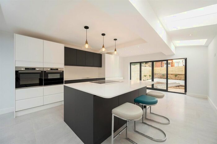 3 Bedroom End Of Terrace House To Rent In Brockley Rise, Honour Oak, SE23