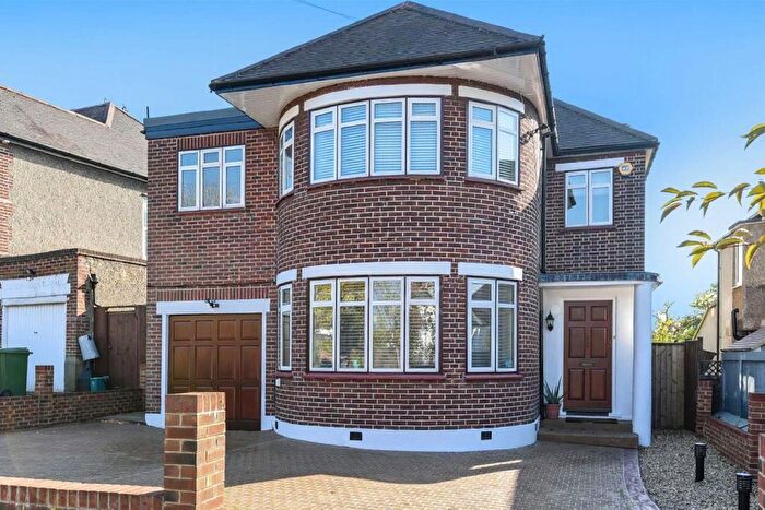 4 Bedroom Semi Detached House For Sale In Dobree Avenue, Dollis Hill, NW10