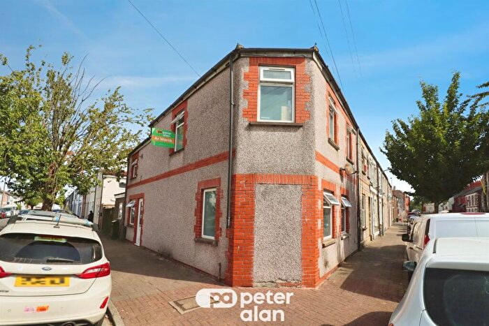 3 Bedroom End Of Terrace House For Sale In Pearl Street, Cardiff, CF24