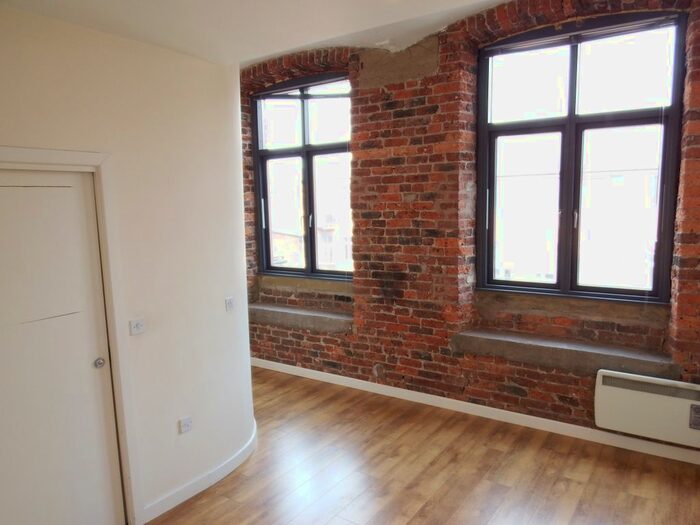1 Bedroom Flat To Rent In Worsted House, East Street Mill, Leeds, LS9