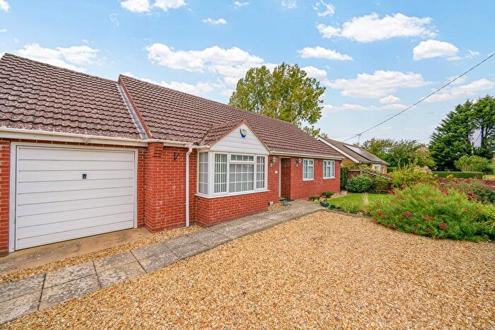 3 Bedroom Detached Bungalow For Sale In Fridaybridge Road, Elm, Wisbech, Cambridgeshire, PE14