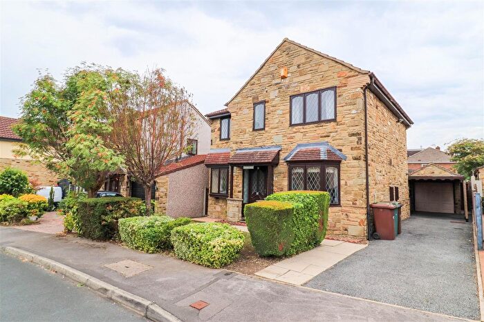 4 Bedroom Detached House For Sale In Stonecroft, Stanley, Wakefield, WF3