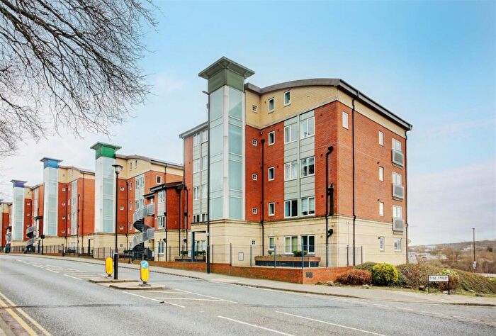 3 Bedroom Flat To Rent In City Road, Newcastle Upon Tyne, NE1