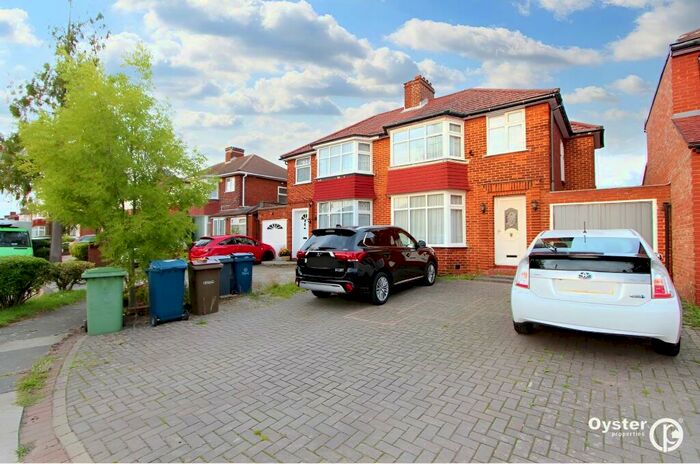 3 Bedroom Semi-Detached House To Rent In Lamorna Grove, Stanmore, HA7