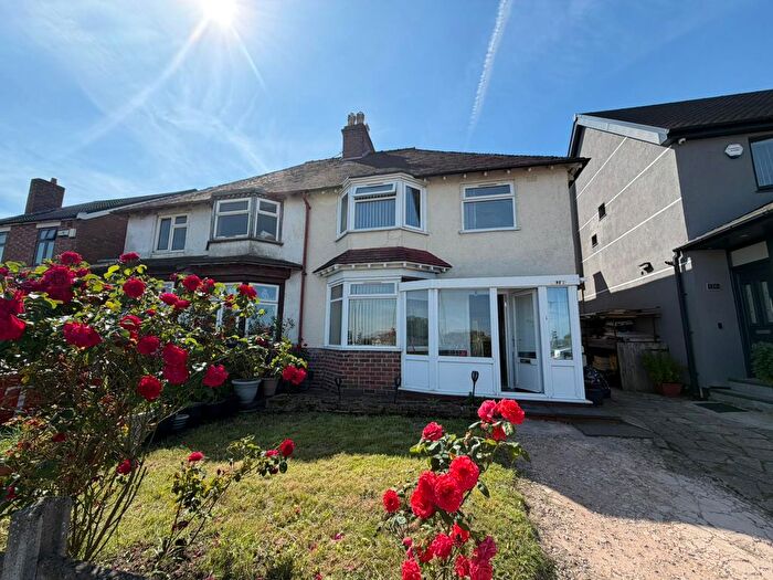 3 Bedroom Semi-Detached House To Rent In Birmingham Road, Dudley, DY1