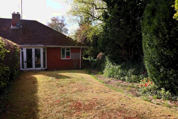 2 Bedroom Semi-Detached Bungalow To Rent In Western Road, Eastleigh, Hampshire, SO53
