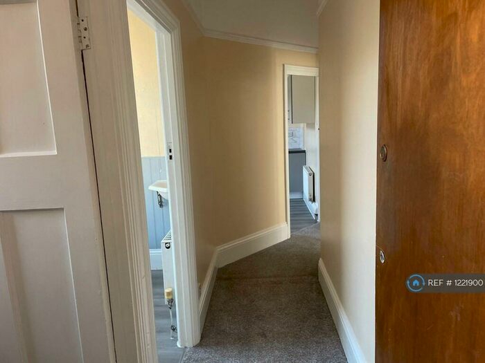 3 Bedroom Flat To Rent In William St, Herne Bay, CT6