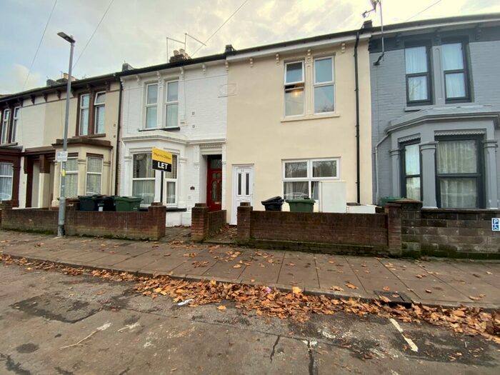 4 Bedroom Terraced House To Rent In Bradford Road, Southsea, PO5