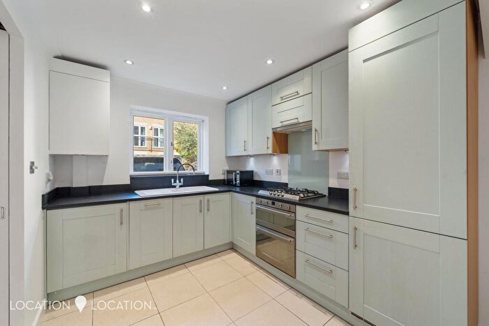 4 Bedroom House To Rent In Wilmer Place, London, N16