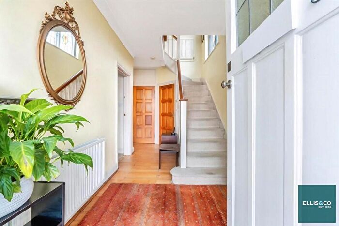 5 Bedroom Semi Detached House For Sale In Rowsley Avenue, Hendon, NW4