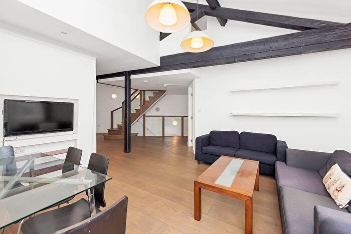 3 Bedroom Flat To Rent In Great Eastern Street, London, EC2A
