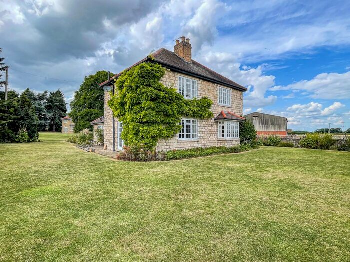 3 Bedroom Cottage To Rent In Toecroft Lane, Sprotbrough, Doncaster, DN5