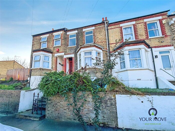 3 Bedroom Terraced House For Sale In Sandcliff Road, Erith, DA8