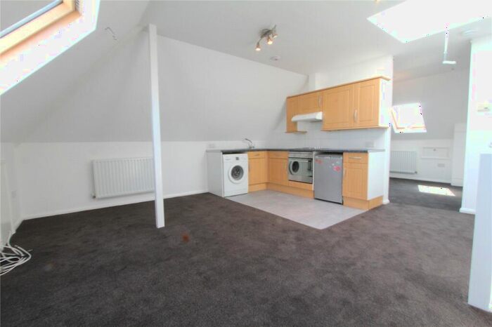 Apartment To Rent In Nibthwaite Road, Harrow, HA1
